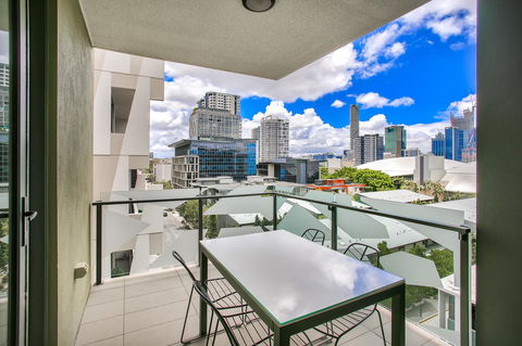 Vine Apartments South Brisbane - Tourism Caloundra 3