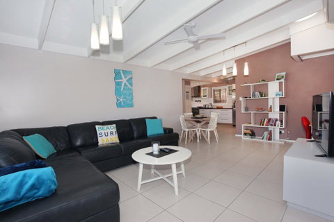 6 Botany Court Marcoola Beach - Pet Friendly 500 Bond - Tourism Caloundra 6