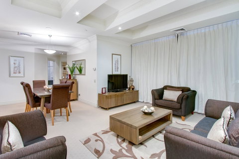 MacArthur Chambers - Tourism Caloundra 22