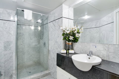 MacArthur Chambers - Tourism Caloundra 3