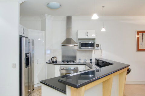 MacArthur Chambers - Tourism Caloundra 2