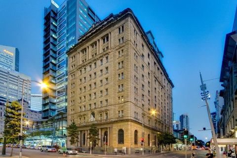 MacArthur Chambers - Tourism Caloundra 0
