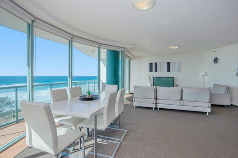The Waterford On Main Beach - Tourism Caloundra 16