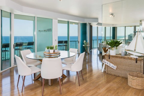 The Waterford On Main Beach - Tourism Caloundra 9
