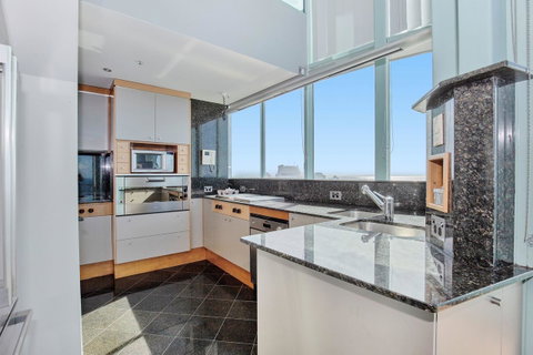 The Waterford On Main Beach - Tourism Caloundra 43