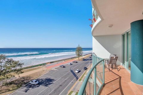 The Waterford On Main Beach - Tourism Caloundra 15