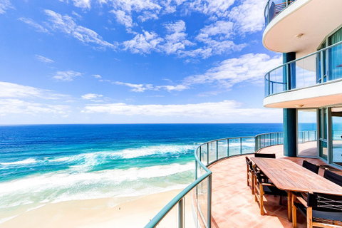 The Waterford On Main Beach - Tourism Caloundra 0