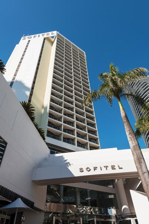 Sofitel Gold Coast Broadbeach - Tourism Caloundra 7