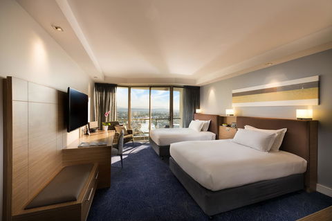 Sofitel Gold Coast Broadbeach - Tourism Caloundra 6