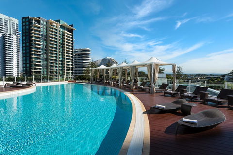 Sofitel Gold Coast Broadbeach - Tourism Caloundra 0