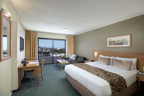 The Benson Hotel - Tourism Caloundra 7