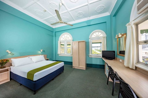 Hides Hotel - Tourism Caloundra 19