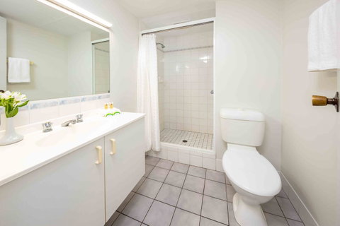 Hides Hotel - Tourism Caloundra 6
