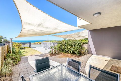 On The Beach Resort Bribie Island - Tourism Caloundra 17