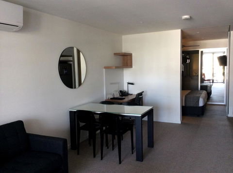 Morgan Suites - Tourism Caloundra 8
