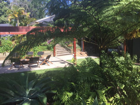 Sam's Buderim Mountain Guest House - Tourism Caloundra 26