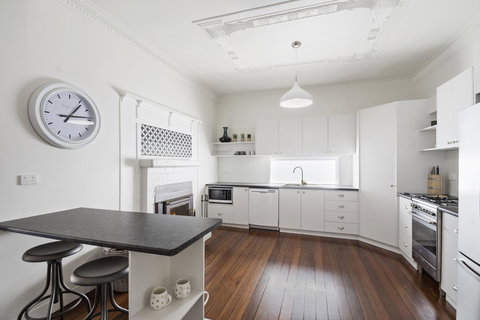 The Lighthouse - Tourism Caloundra 12