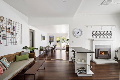 The Lighthouse - Tourism Caloundra 7