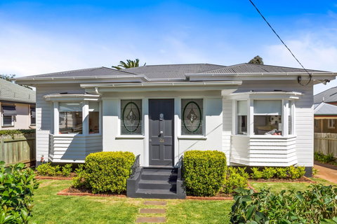 The Lighthouse - Tourism Caloundra 1