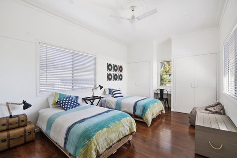 The Lighthouse - Tourism Caloundra 6