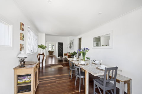 The Lighthouse - Tourism Caloundra 10