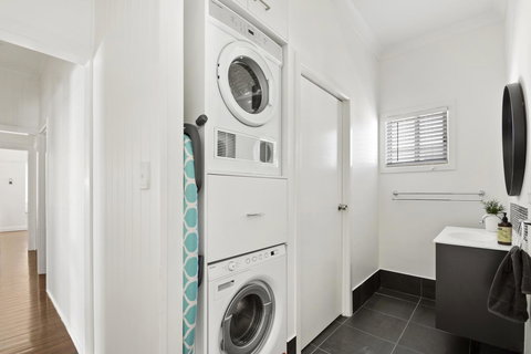 The Lighthouse - Tourism Caloundra 15