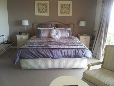 Waterview Gardens B&B - Tourism Caloundra 0