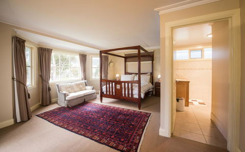Wattle Grove Homestead Bed & Breakfast - Tourism Caloundra 2