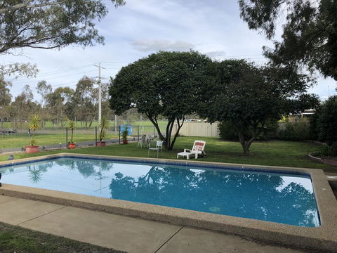 Wattle Motel - Tourism Caloundra 1
