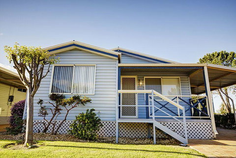Wavecrest Village & Tourist Park - Tourism Caloundra 0