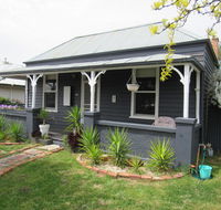 Welcome Stranger Cottage - Tourism Caloundra