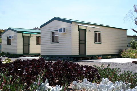 West City Motel - Tourism Caloundra 0