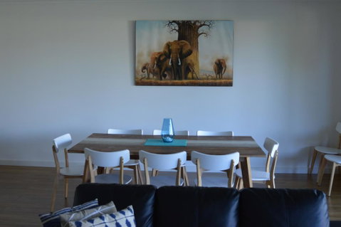 Western Breeze - Tourism Caloundra 3