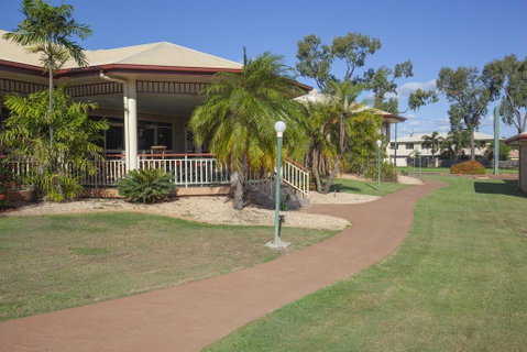 Western Heritage Motor Inn - Tourism Caloundra 1