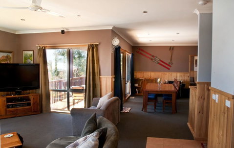 Whistler - Tourism Caloundra 0