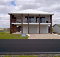 White Caps BB Apartment - Tourism Caloundra