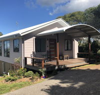 White Cedar Cottage - Tourism Caloundra