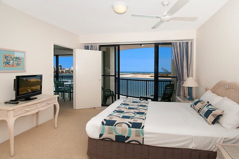 Windward Passage - Tourism Caloundra 2