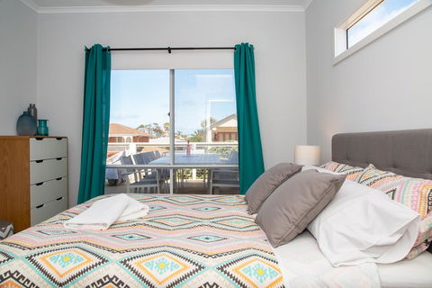 Xanadu - Aldinga Beach - Tourism Caloundra 2