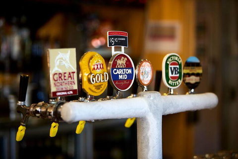 Yandina Hotel - Tourism Caloundra 2