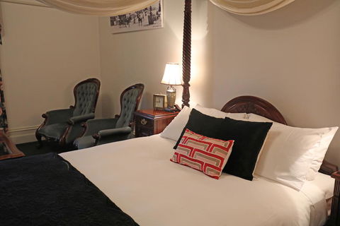 Yarra Valley Grand - Tourism Caloundra 1