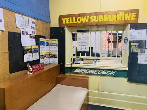 Yellow Submarine Backpackers - Tourism Caloundra 2