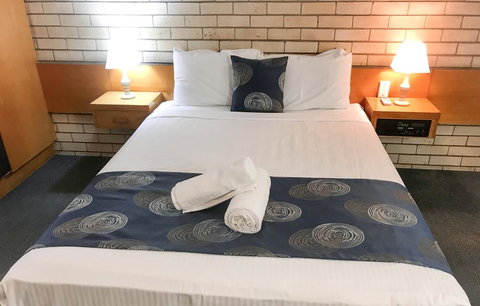 ZED MOTELS Tropical Gateway - Tourism Caloundra 2