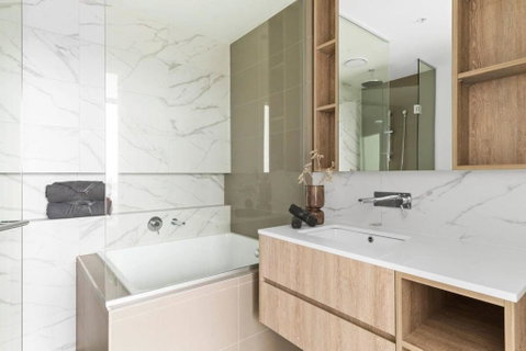 A Chic 2BR Apt With Panoramic Views FREE Parking - Tourism Caloundra 4