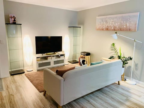 A Cosy And Peaceful Apartment In The Heart Of Yandina - Tourism Caloundra 0