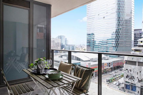 A Cozy 2BR Apt Next To Southern Cross FREE Parking - Tourism Caloundra 0