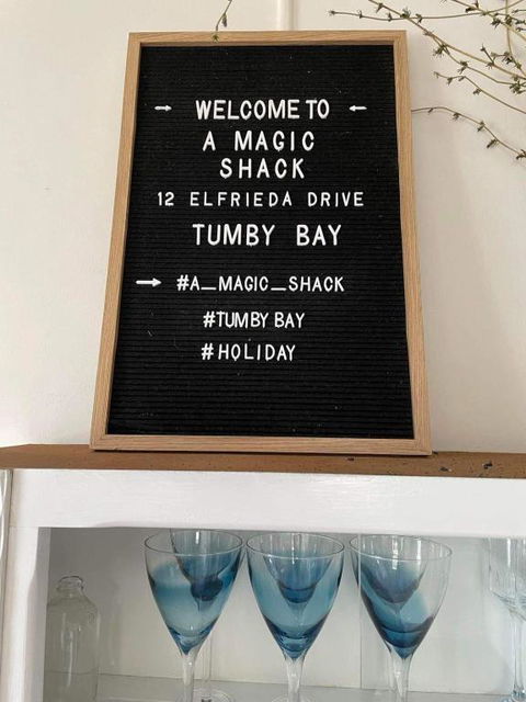 A Magic Shack - Relax, Recharge, Frolic & Fish - Tourism Caloundra 1