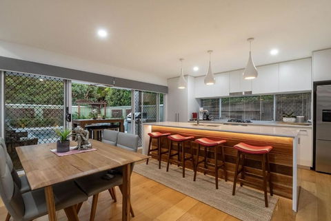 A Perfect Stay - Byron Sunrise - Heated Pool - Tourism Caloundra 1