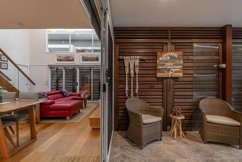 A Perfect Stay - Byron Sunrise - Heated Pool - Tourism Caloundra 4