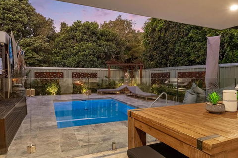 A Perfect Stay - Byron Sunrise - Heated Pool - Tourism Caloundra 2